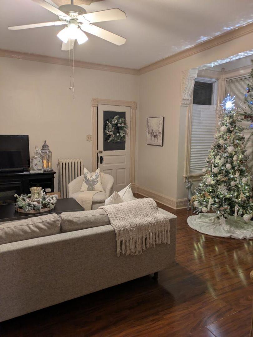 328 W Saint Charles Road, Lombard, IL