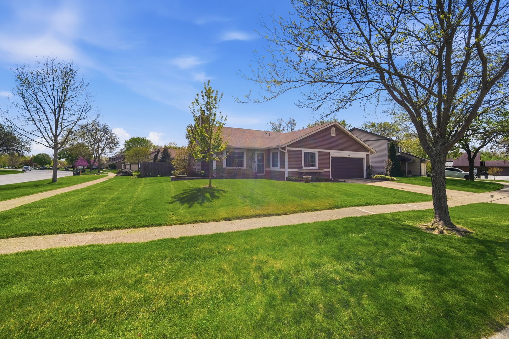2S631 Angeline Court, Warrenville, IL