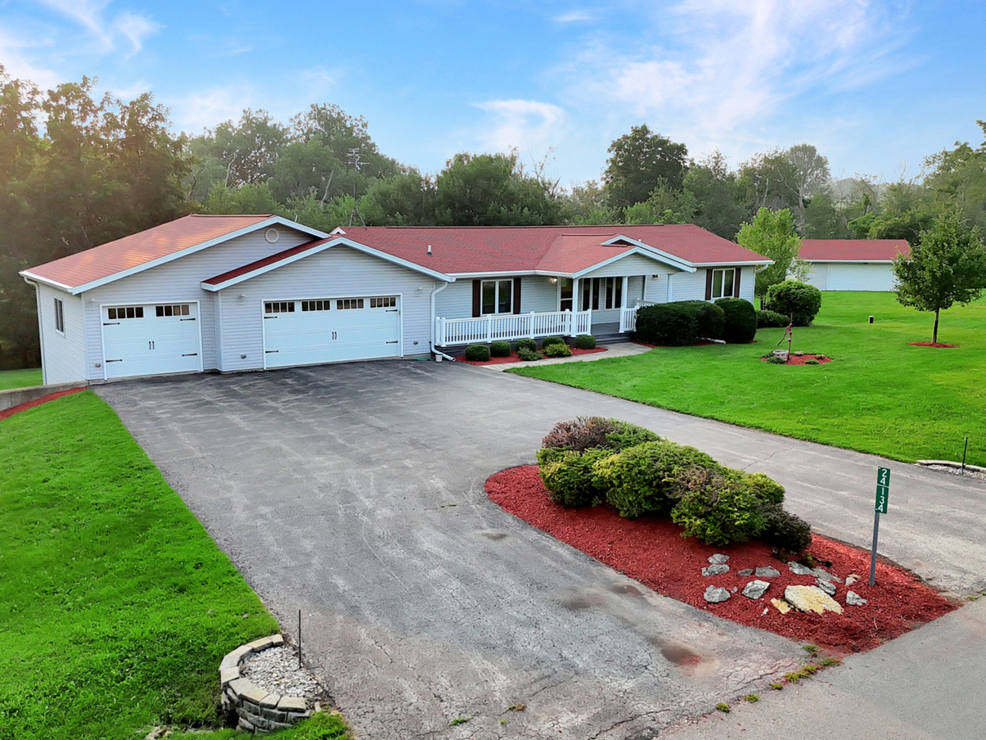 24-134 Hidden Ranch Drive, Lanark, IL