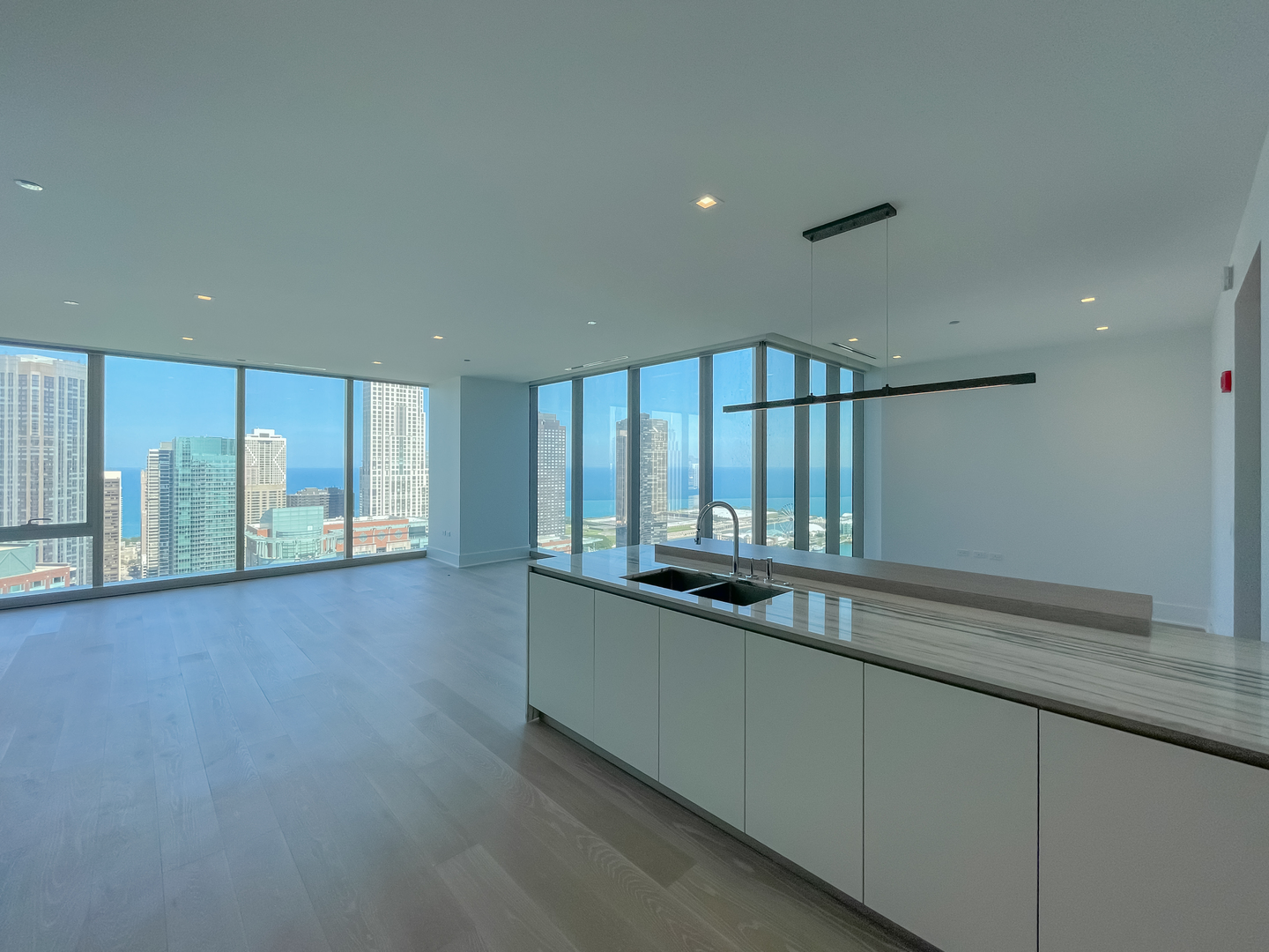 363 E Wacker Drive #3404, Chicago, IL
