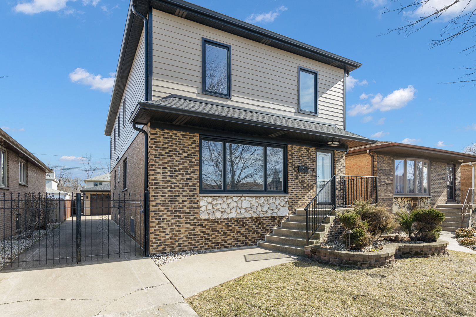 11633 S Avenue H, Chicago, IL