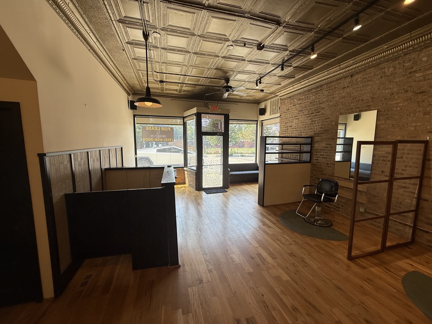 2545 N Milwaukee Avenue, Chicago, IL