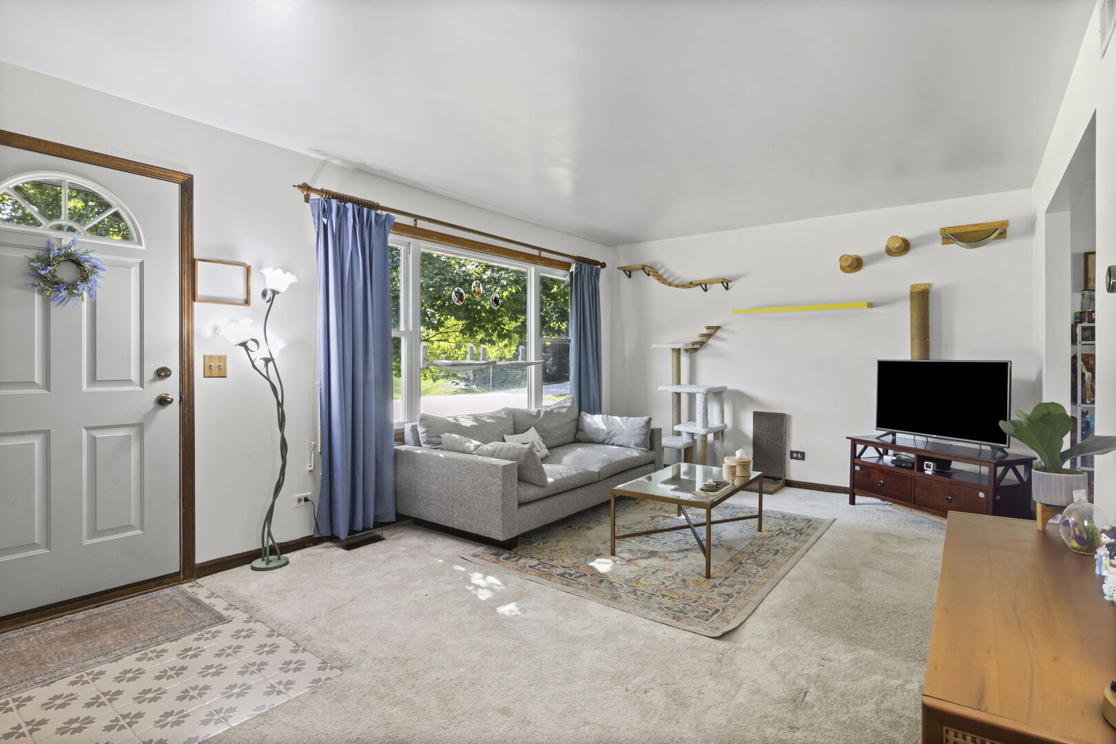 29W276 Bolles Avenue, West Chicago, IL