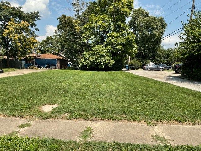 13 W 30th Place, Steger, IL