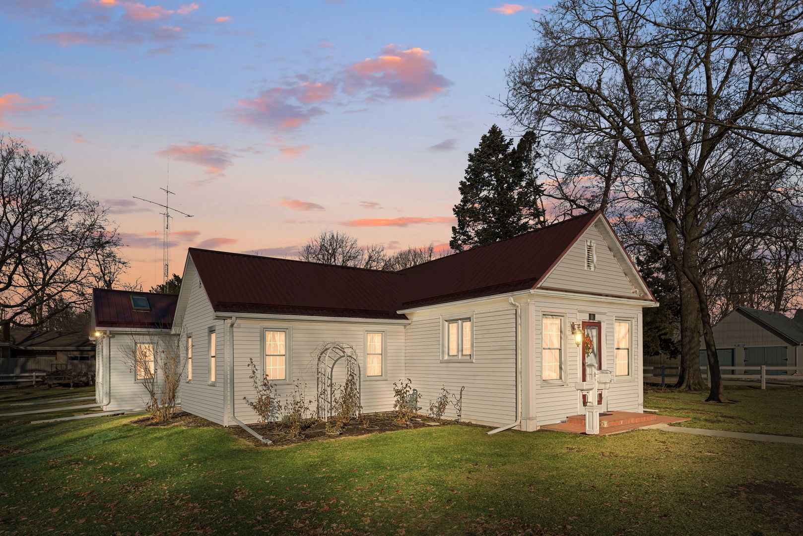 516 W 2nd Street, Momence, IL