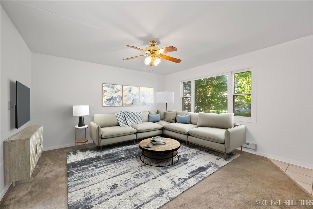 635 James Street, Hinckley, IL