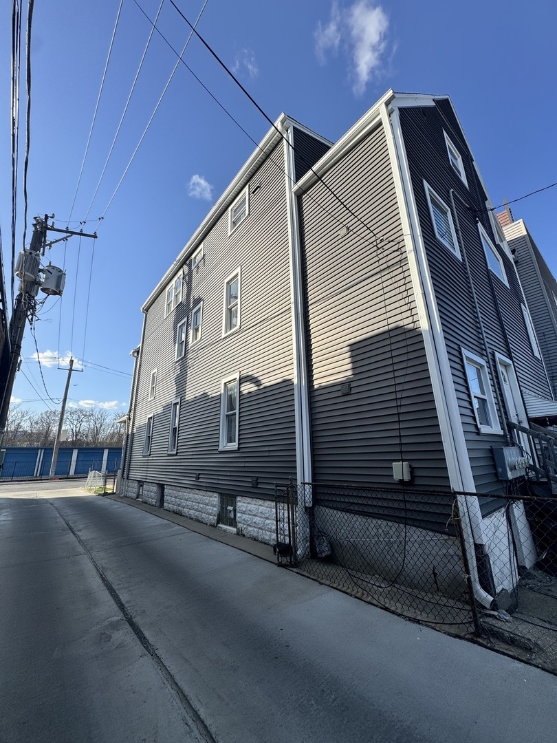 5015 N Kimberly Avenue, Chicago, IL