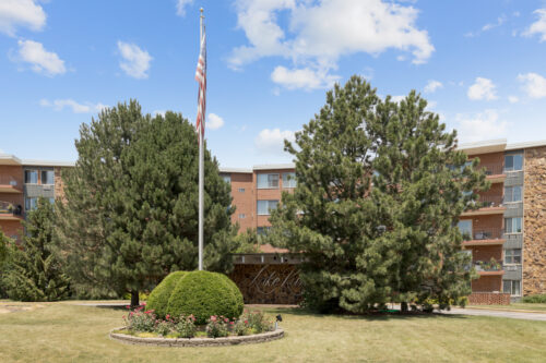 16 E Old Willow Road #202S, Prospect Heights, IL