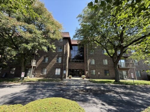 830 Elder Road #111, Homewood, IL