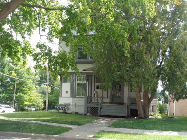 735 N Court Street, Rockford, IL