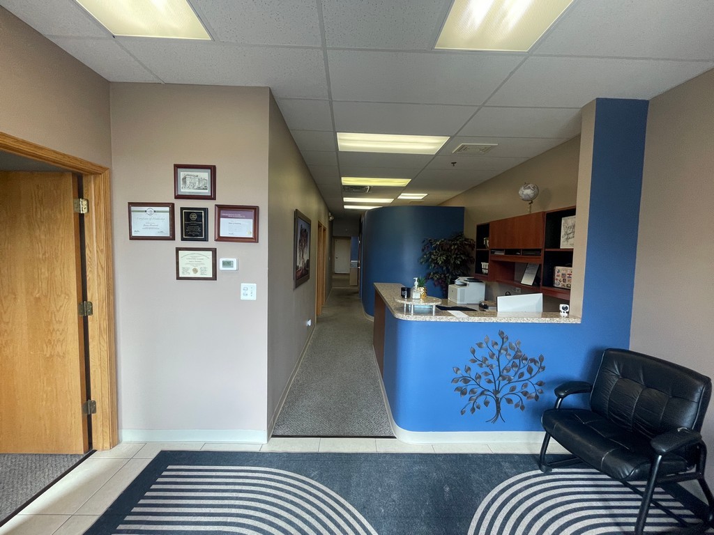 650 Spring Hill Ring Road #2000, West Dundee, IL