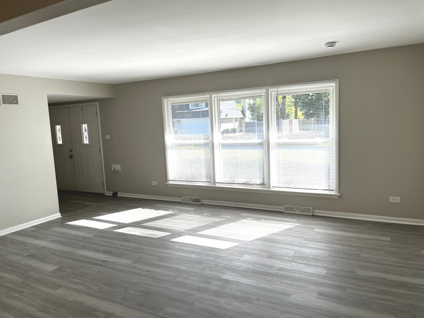 17120 University Avenue, South Holland, IL