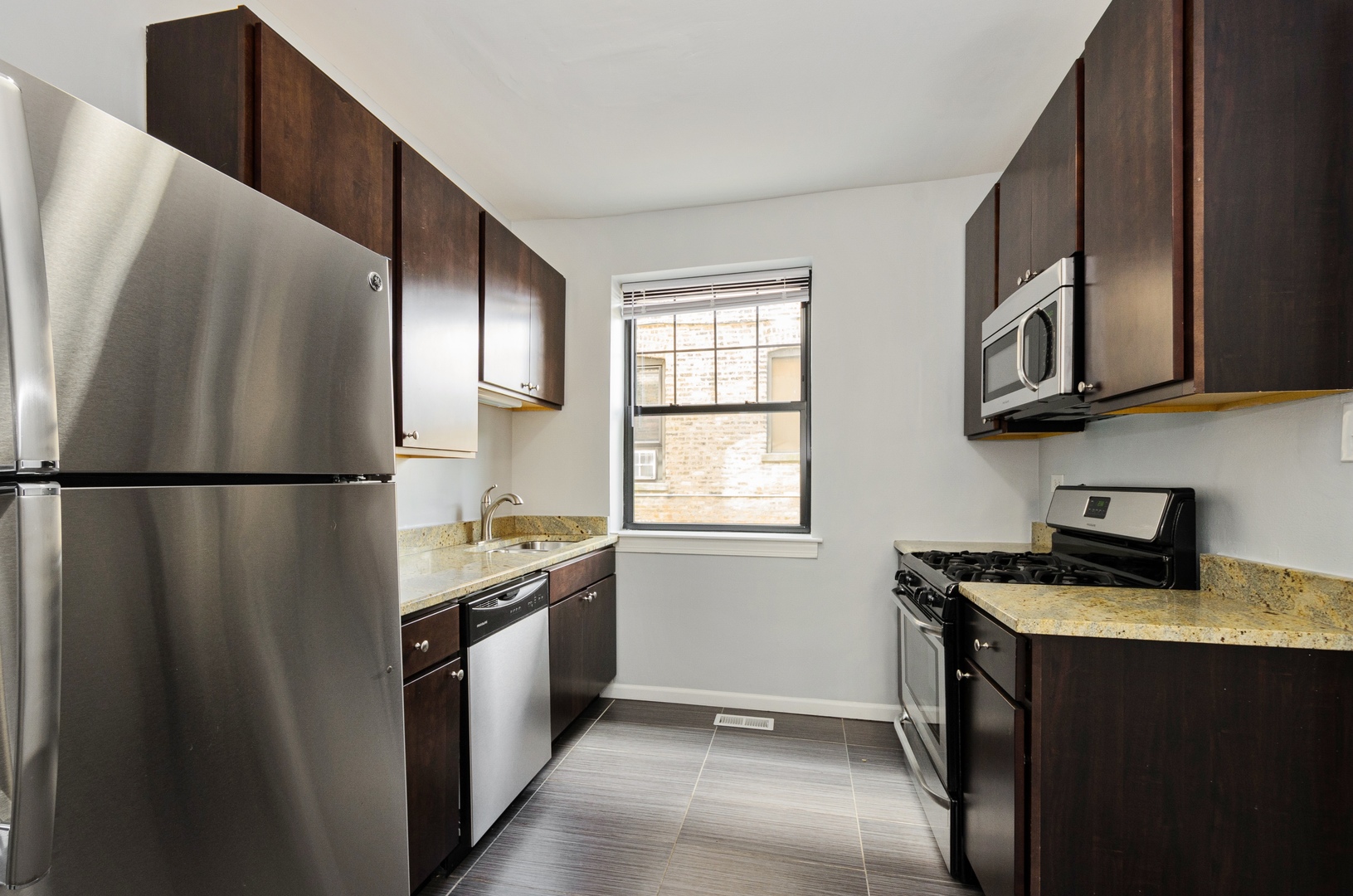 1642 W Jonquil Terrace #2, Chicago, IL