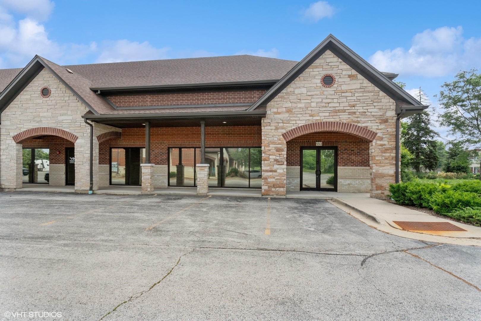 550 W Boughton Road, Bolingbrook, IL