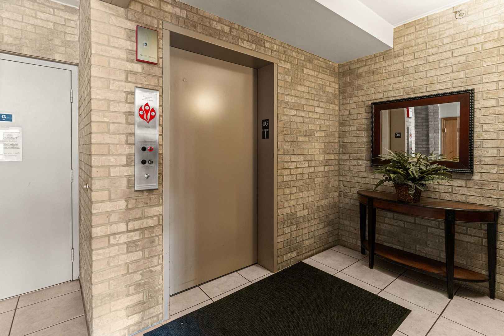 11901 Windemere Court #301, Orland Park, IL