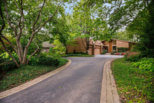 990 Sheridan Road, Highland Park, IL