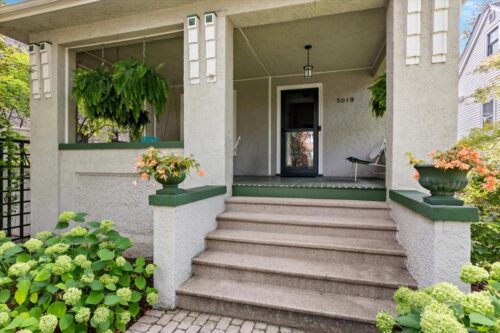 2019 W Greenleaf Avenue, Chicago, IL