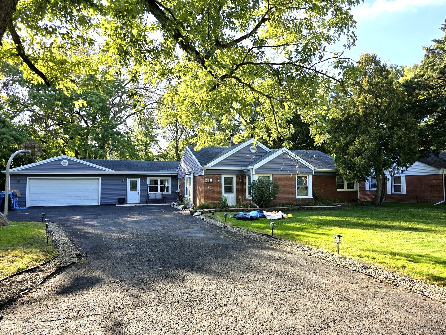 3898 Montgomery Drive, Crete, IL
