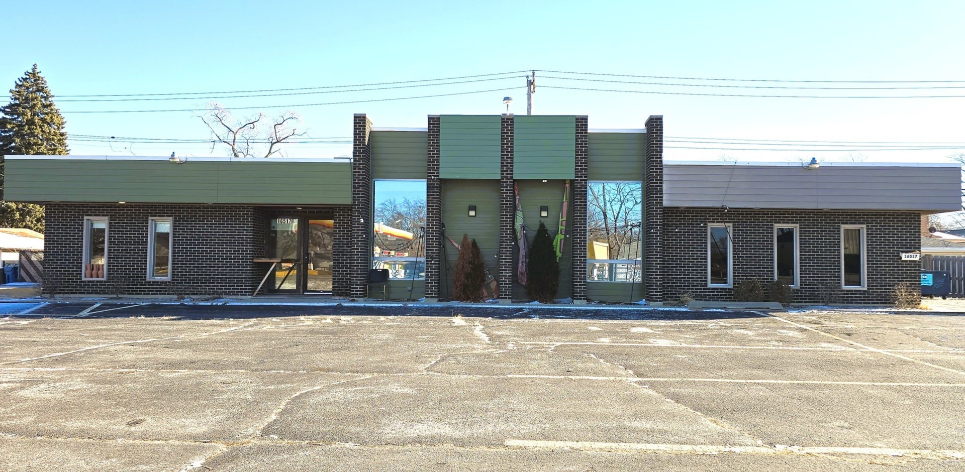 16517 Halsted Street, Harvey, IL