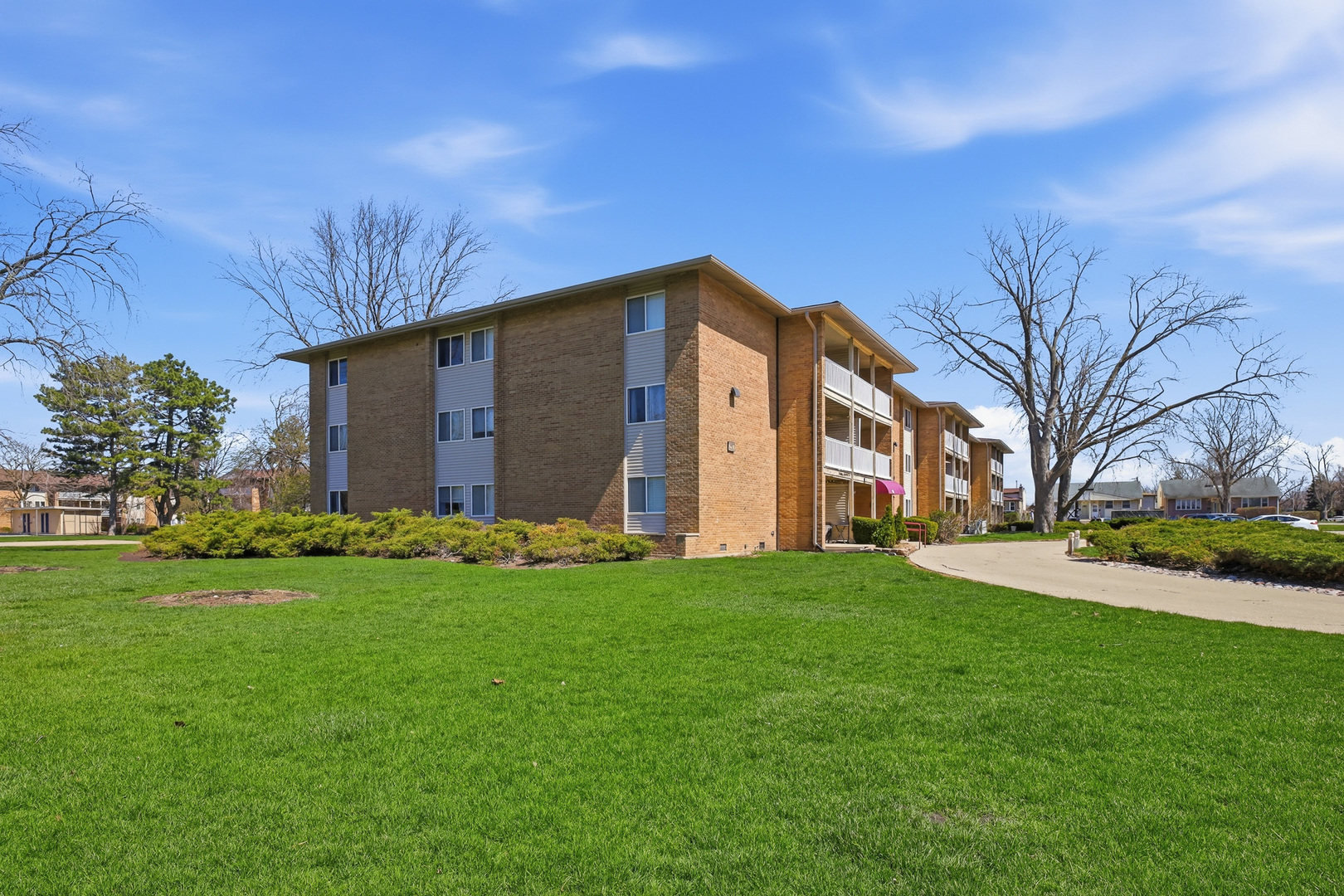960 Beau Drive #303, Des Plaines, IL