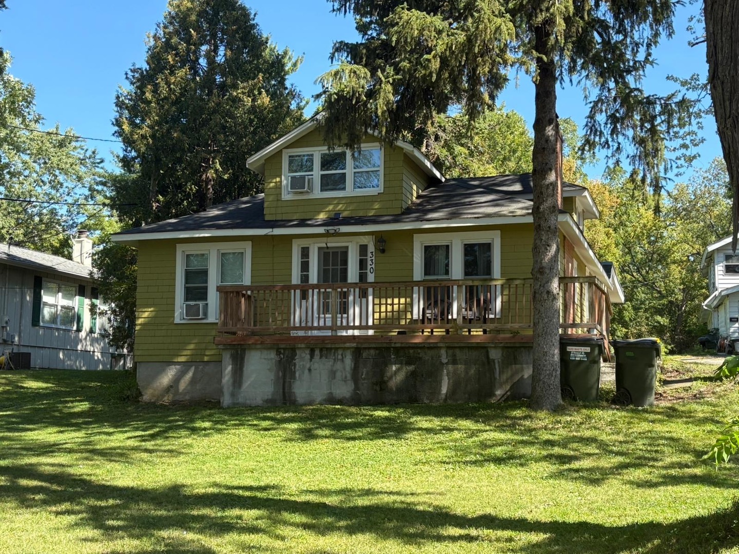 330 Park Avenue, Cary, IL