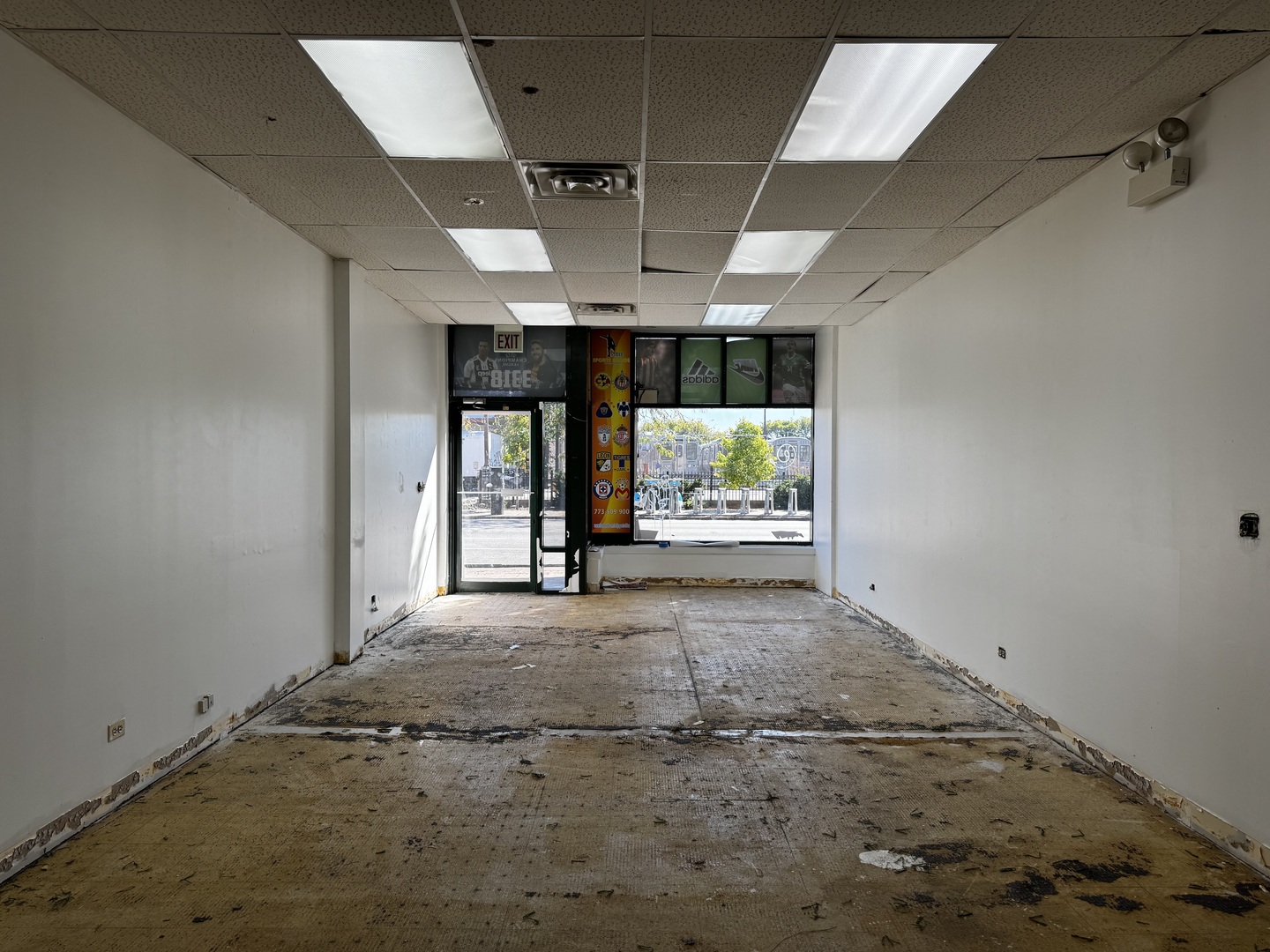 3318 W Lawrence Avenue, Chicago, IL