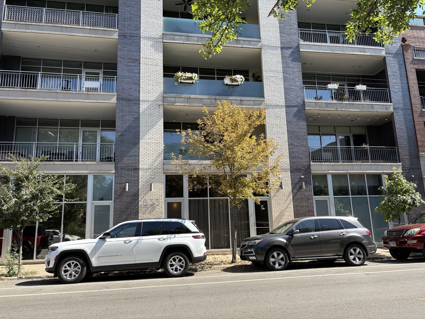 833 N California Avenue #1C, Chicago, IL