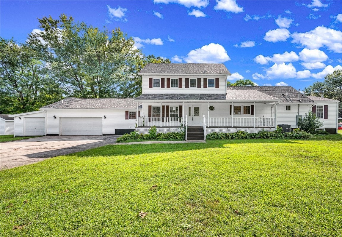 116 Lakeview Drive, East Galesburg, IL