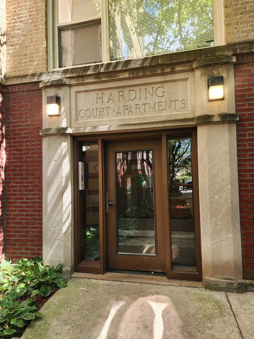 4855 N Harding Avenue #2, Chicago, IL