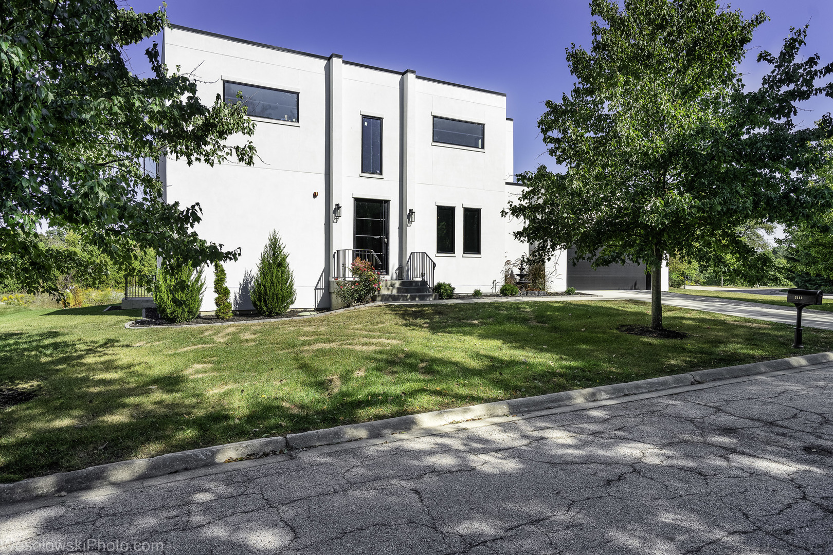 3112 Cara Lane, Oak Brook, IL