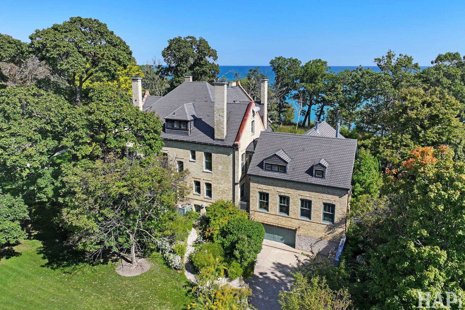 34 Logan Loop, Highland Park, IL