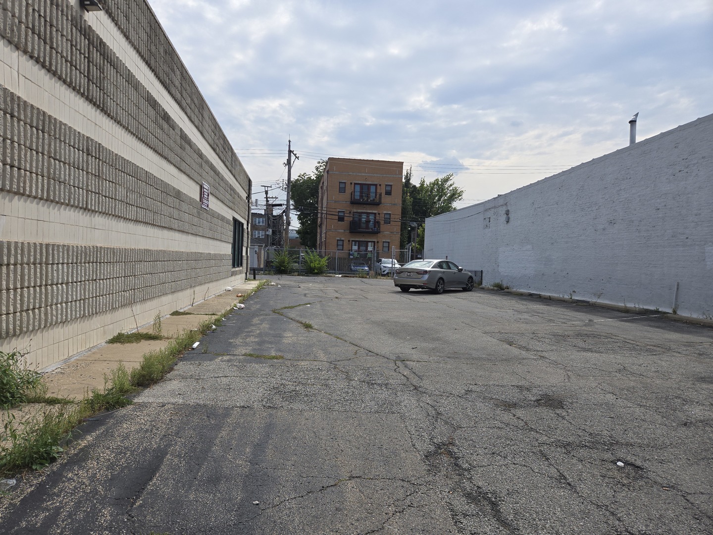 3711 W Lawrence Avenue, Chicago, IL