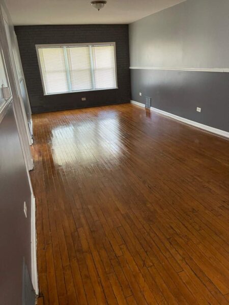 8112 S Escanaba Avenue, Chicago, IL