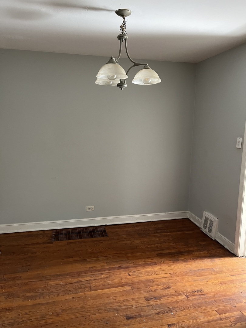 250 E 143rd Street, Dolton, IL