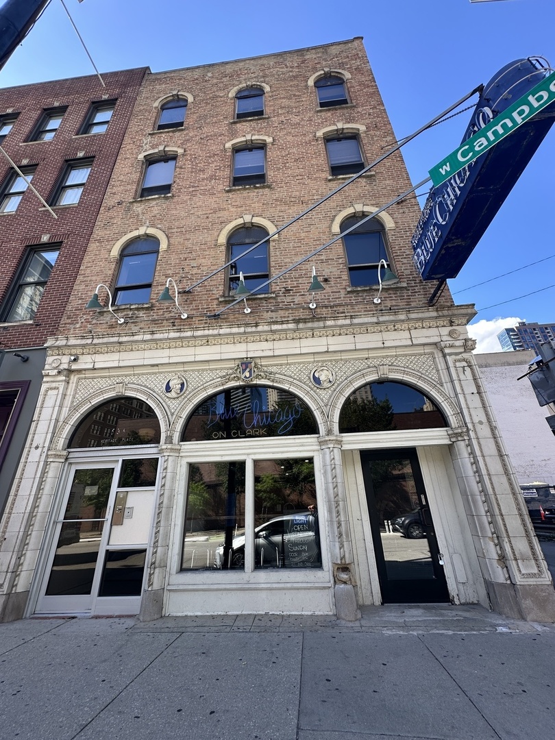 536 N Clark Street, Chicago, IL