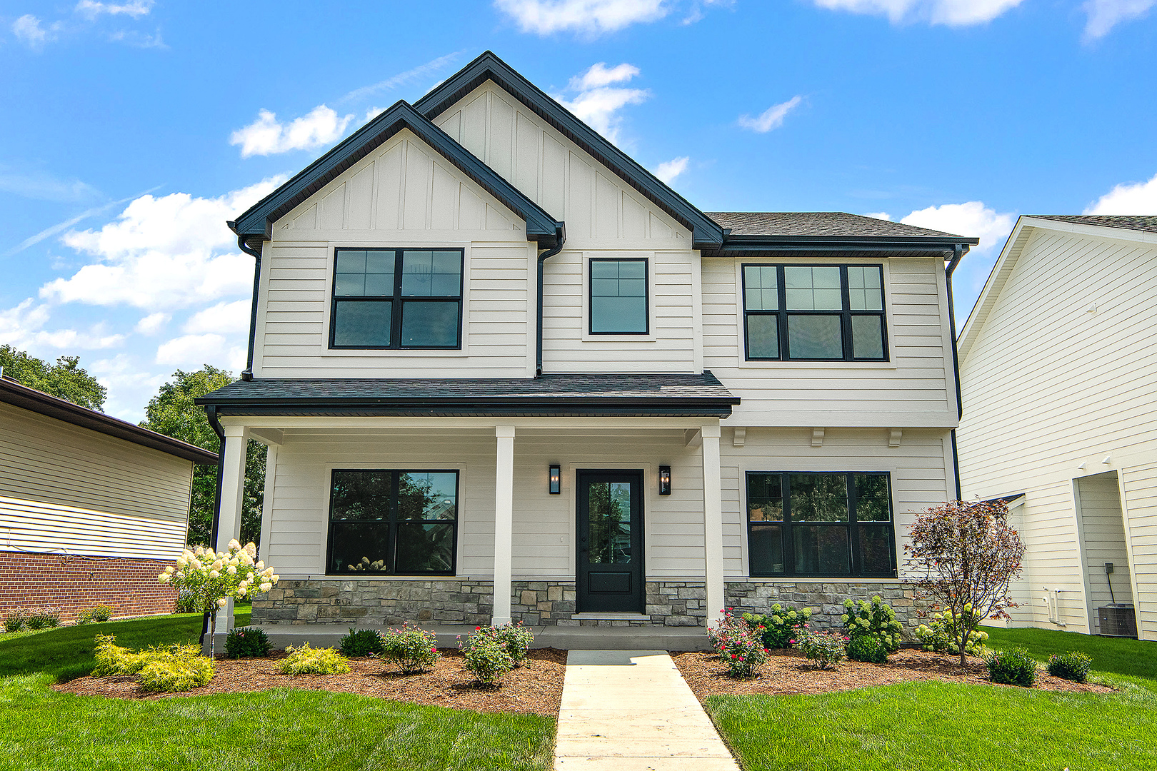 1023 Walter Street, Lemont, IL