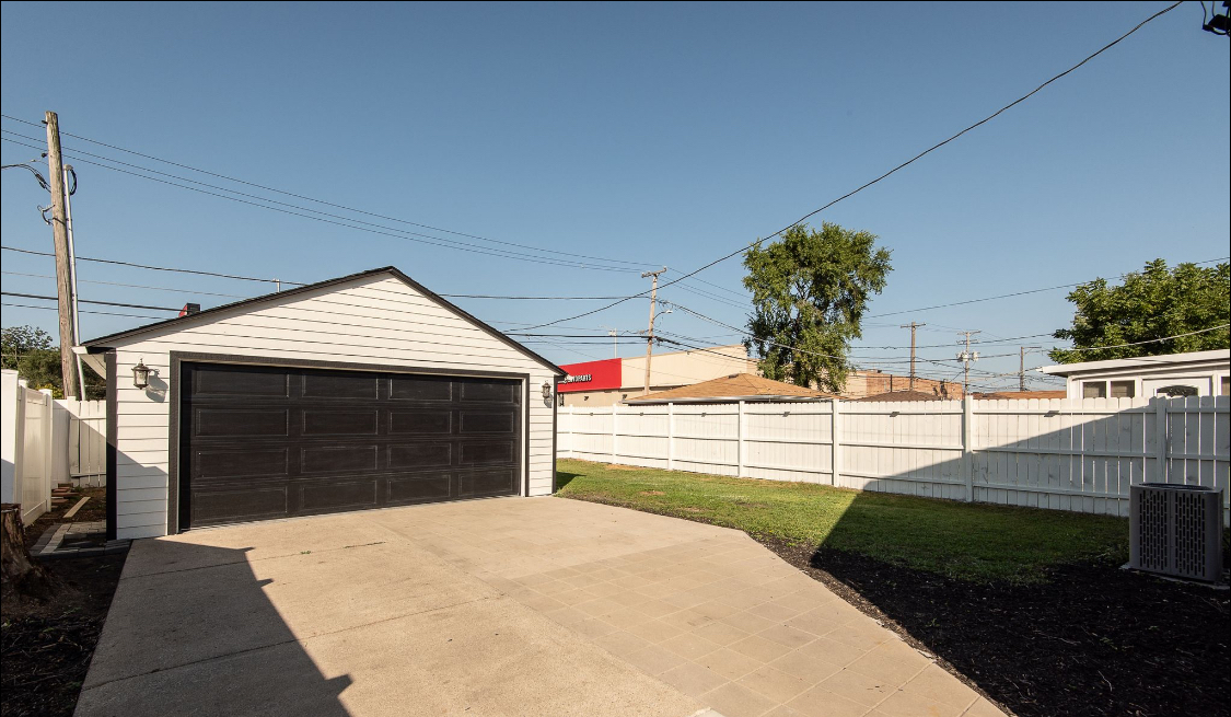 348 FREDERICK Avenue, Bellwood, IL