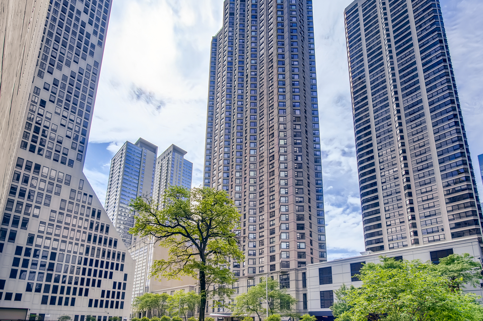 401 E ONTARIO Street #3207, Chicago, IL