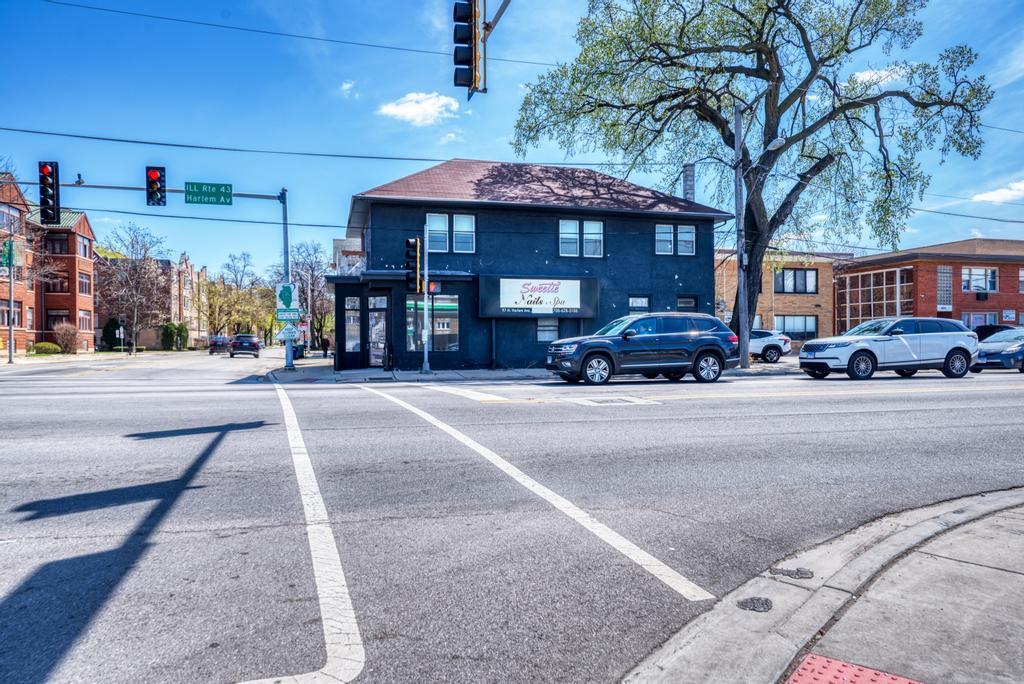 97 Harlem Avenue, Oak Park, IL