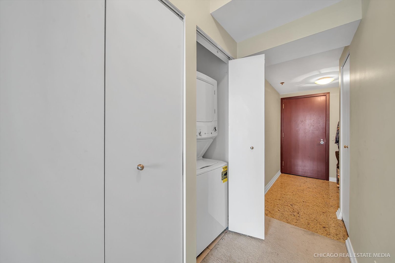 33 W Ontario Street #33i, Chicago, IL