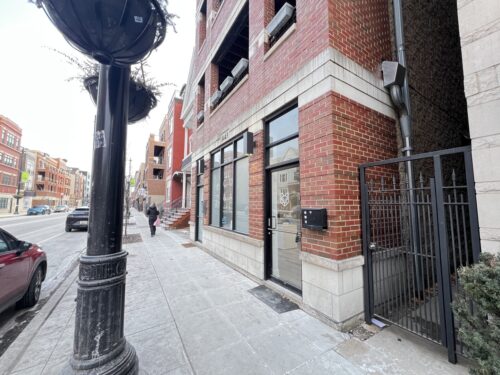 1443 W Belmont Avenue, Chicago, IL