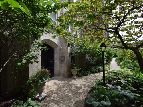 6336 N Sheridan Road #5B, Chicago, IL