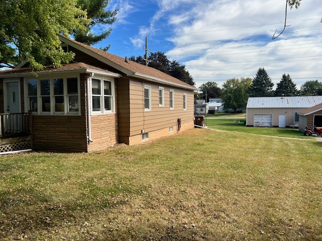 913 S 15th Avenue, Freeport, IL