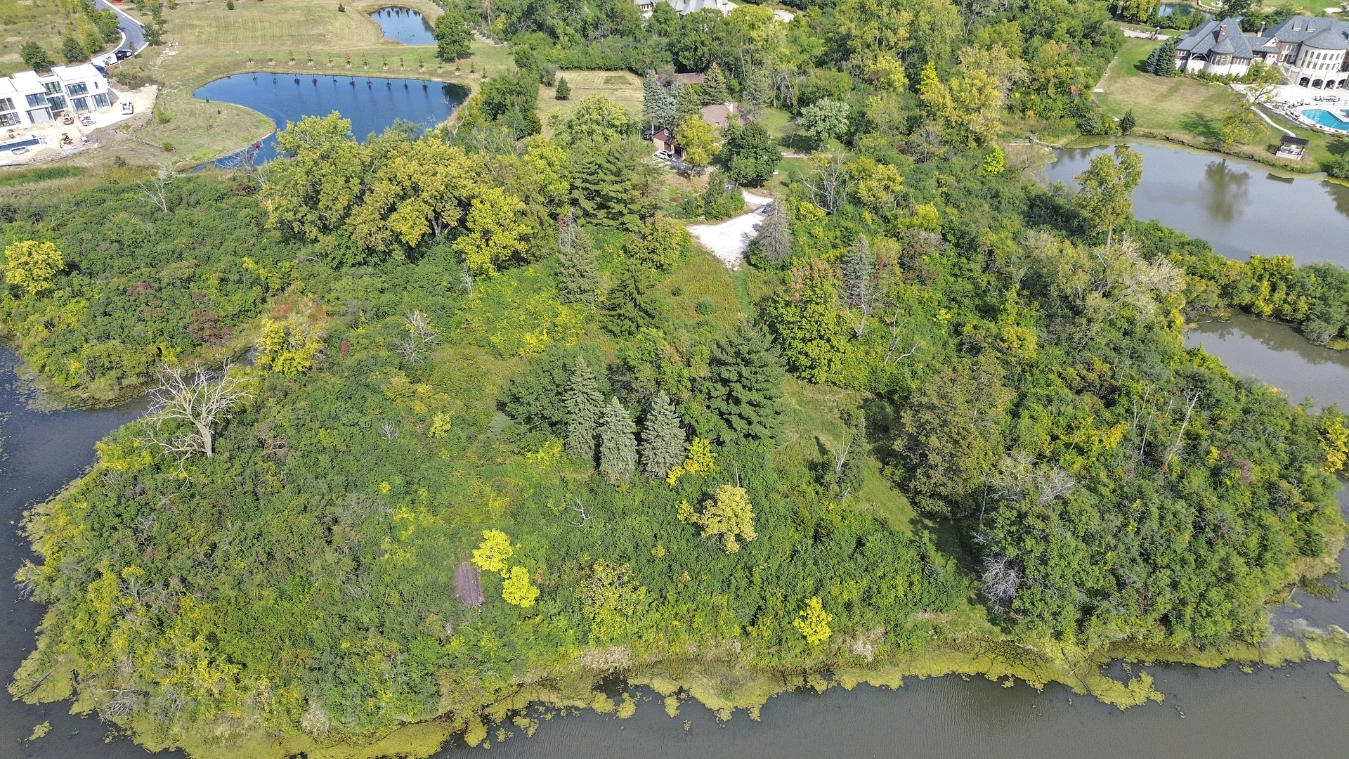 141 Breakenridge Farm Road, Oak Brook, IL