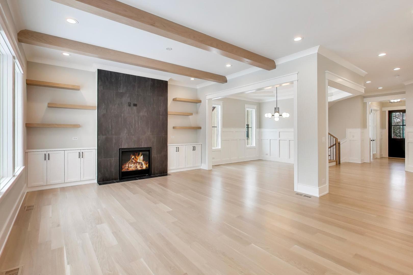 160 E Cayuga Avenue, Elmhurst, IL