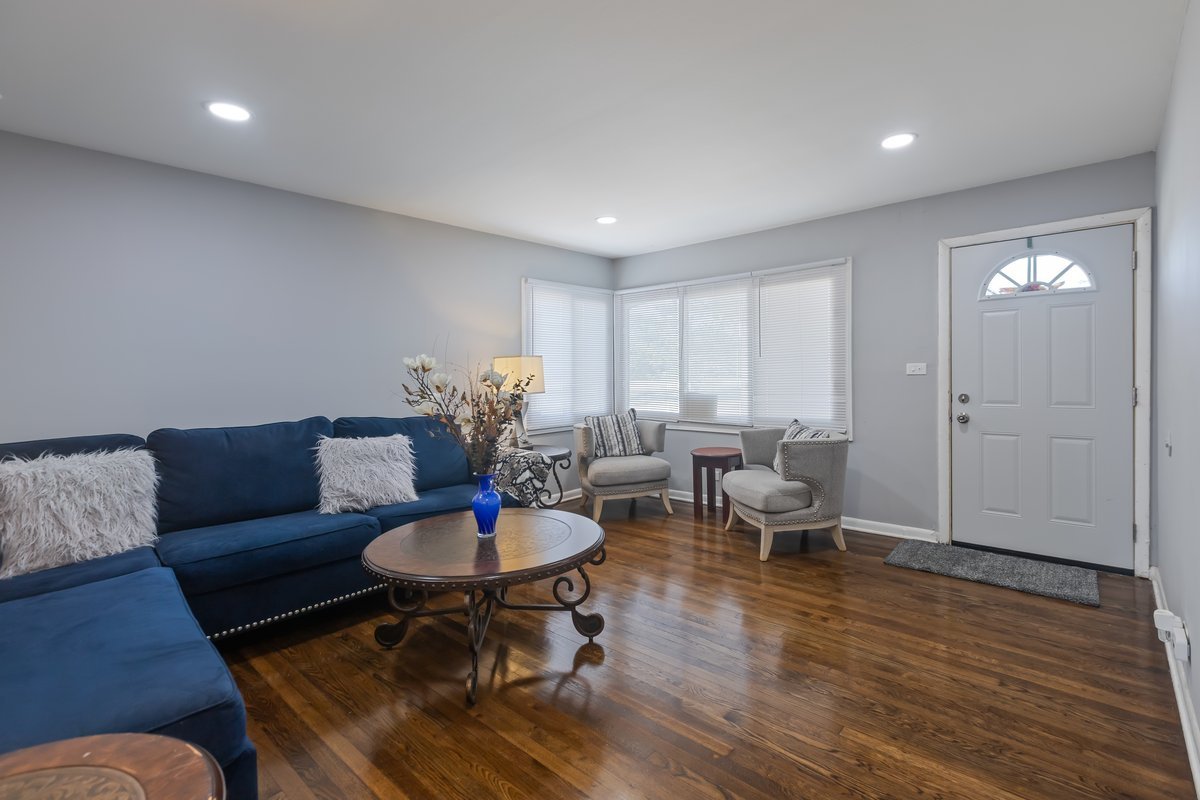 3145 Nottingham Avenue, Markham, IL