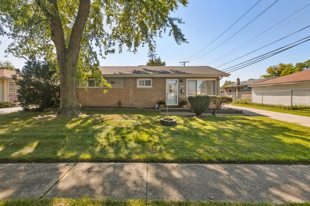 3145 Nottingham Avenue, Markham, IL