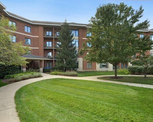 855 E 22nd Street #416, Lombard, IL