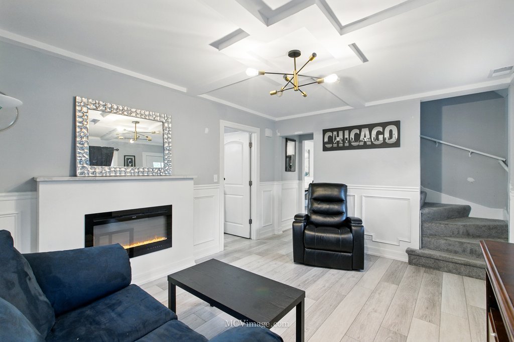 15514 Ridgeway Avenue, Markham, IL