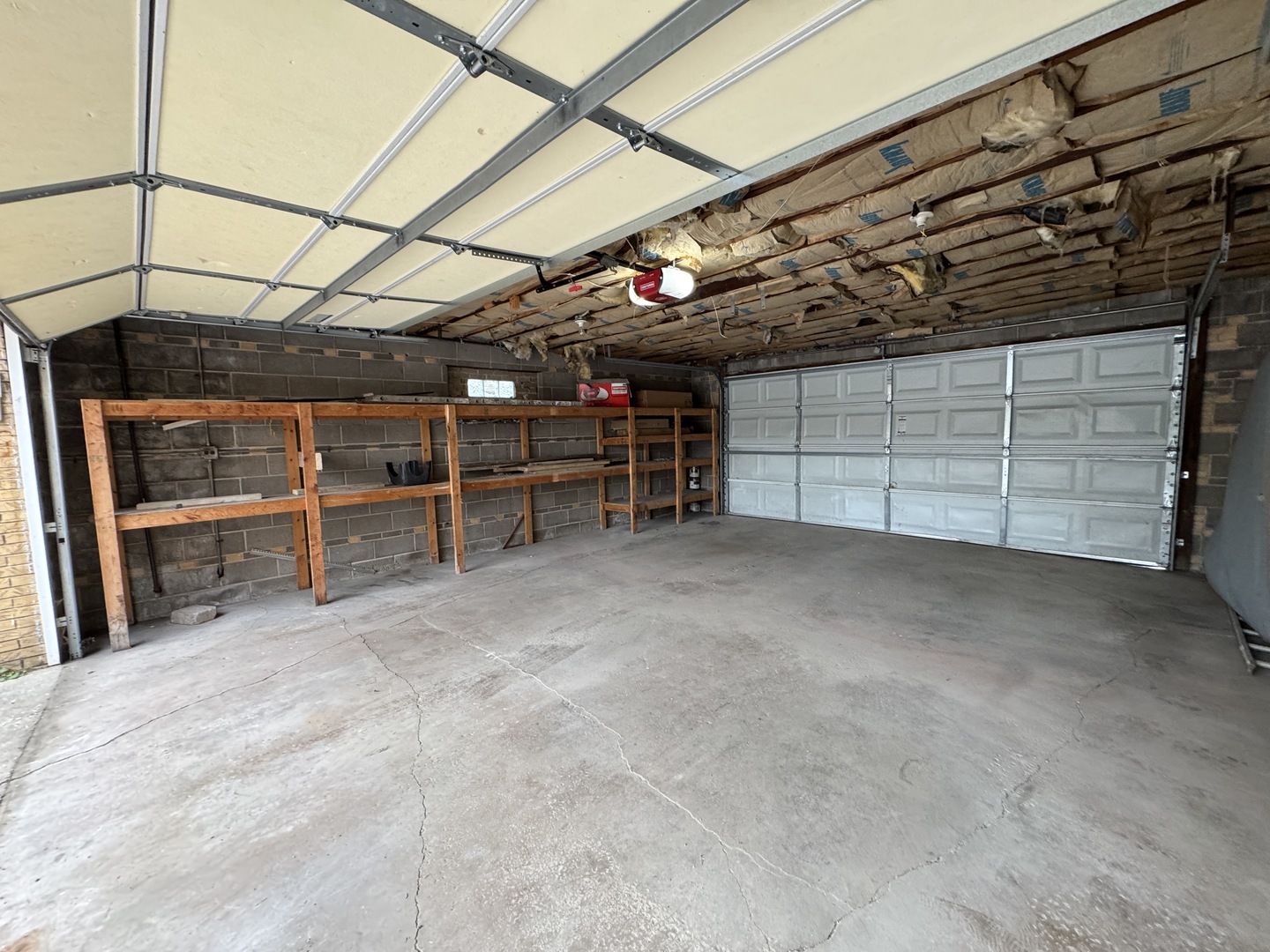 18434 Torrence Avenue, Lansing, IL